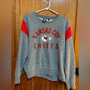 KC Chiefs Women’s Crew Sweatshirt - size XL